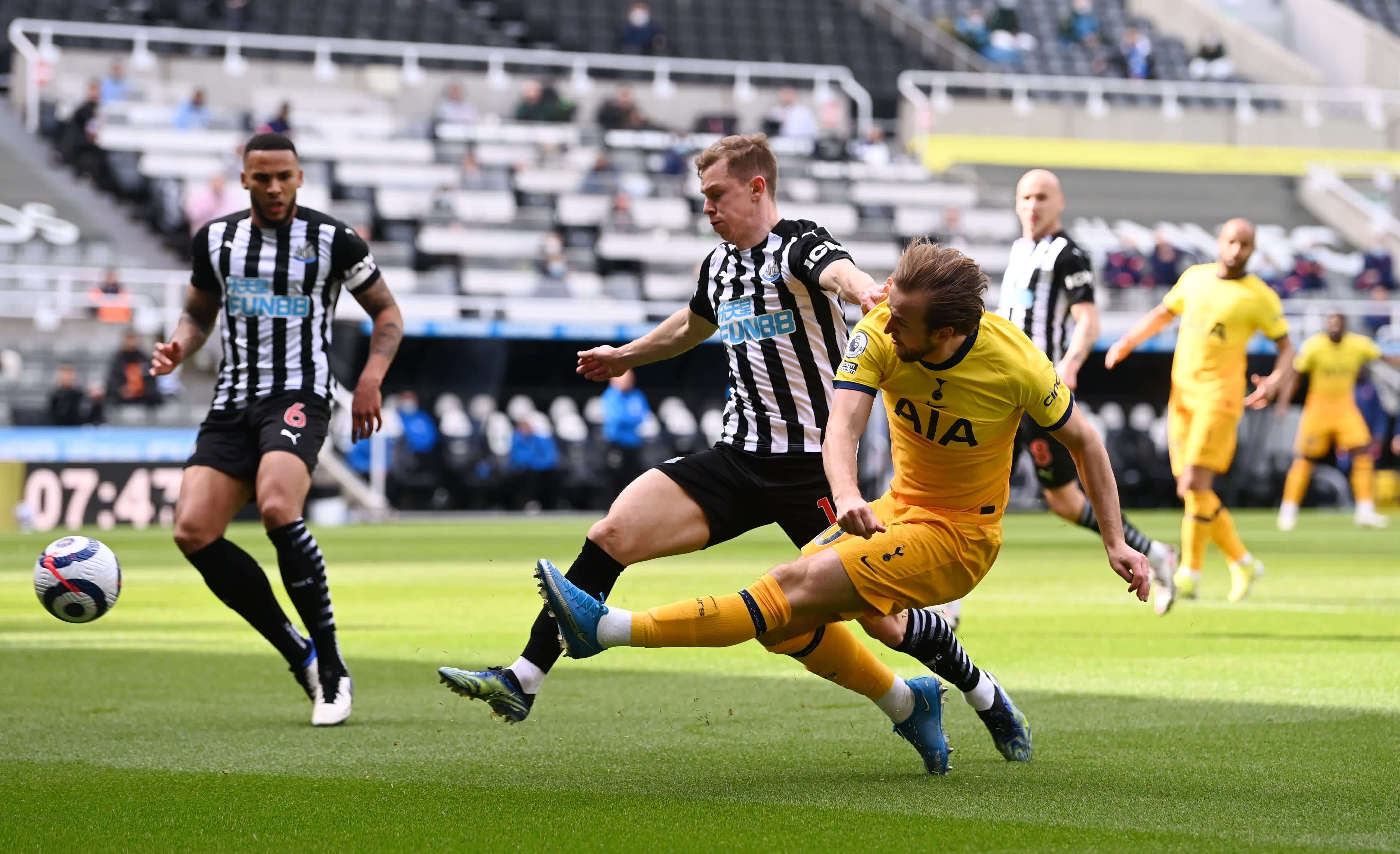 界充满了不 界充满了不